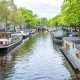 houseboat