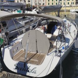 barca a noleggio comet